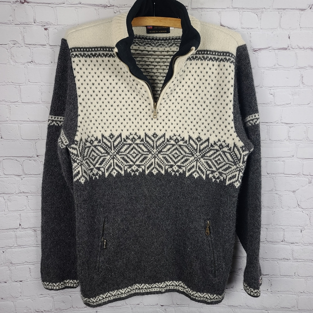 Norskwear Sweater. 100% Wool Cream and Gray. Men's M.